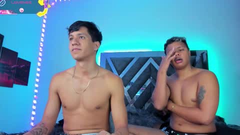 Robert Miller And Mael Thompson  online show from 4, 10, 2025