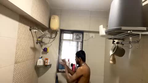 Snapshot of robertsalia220 chatting on 8, 10, 2025 Robertsalia online show from 8, 10, 2025