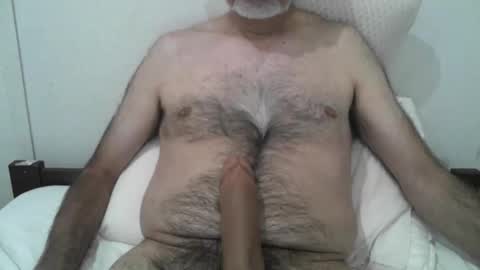 Snapshot of robhin40 chatting on 6, 5, 2026 Robhin maduro online show from 6, 5, 2026