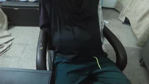 Snapshot of robin2010ken_ chatting on 15, 11, 2025 robin online show from 15, 11, 2025