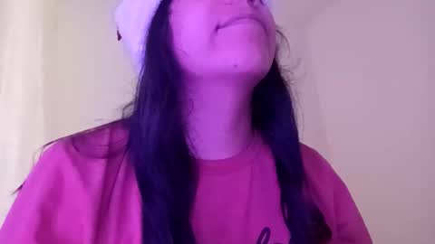 Snapshot of robinnico2103 chatting on 14, 12, 2025 Robin online show from 14, 12, 2025