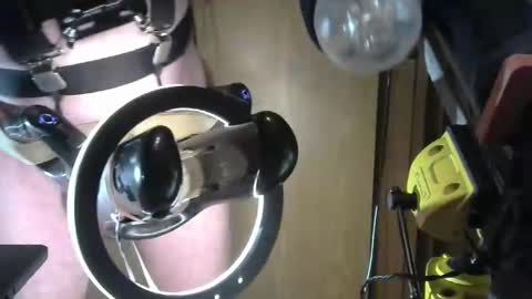 Snapshot of robodickmilker chatting on 18, 2, 2025 Robodickmilker online show from 18, 2, 2025