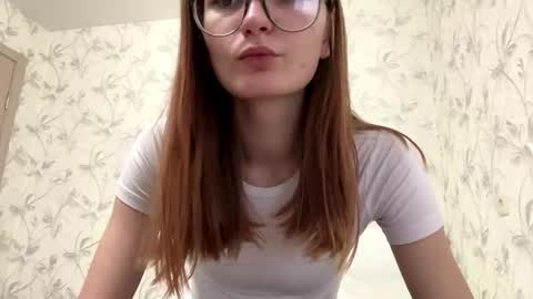 robynsentinella online show from 1, 12, 2025