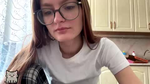 robynsentinella online show from 7, 1, 2026