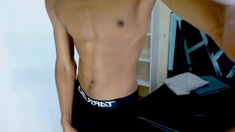 Snapshot of rocco_grey chatting on 18, 9, 2025 ROCCO online show from 18, 9, 2025