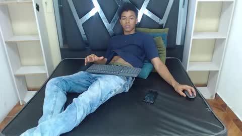 Snapshot of rocco_grey chatting on 9, 10, 2025 ROCCO online show from 9, 10, 2025
