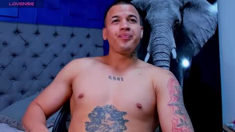 rocco_santos online show from 11, 9, 2025