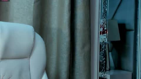 rocco_santos online show from 2, 12, 2025