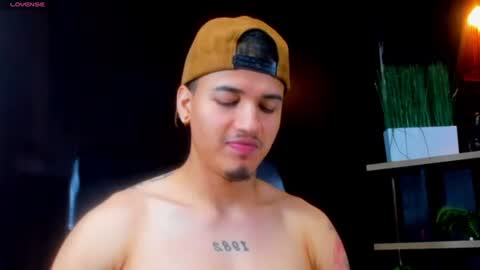 Snapshot of rocco_santos chatting on 1, 7, 2026 rocco_santos online show from 1, 7, 2026