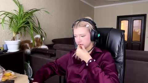 Anny online show from 4, 2, 2026