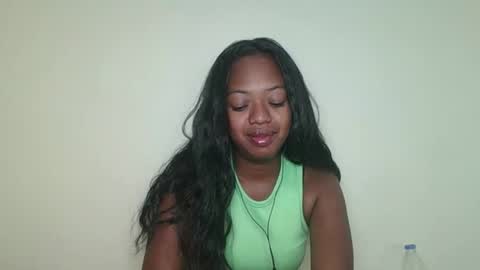 rochellinah online show from 28, 4, 2026
