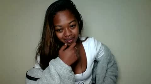 rochellinah online show from 28, 6, 2026