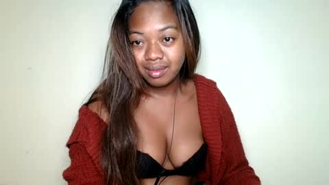 rochellinah online show from 2, 7, 2026