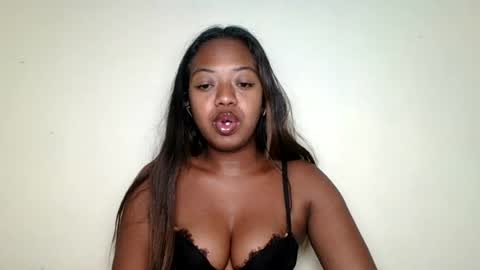 rochellinah online show from 21, 7, 2026