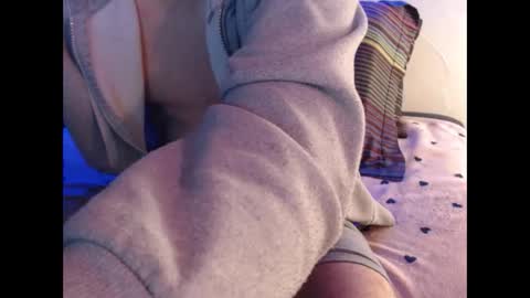 Snapshot of rocka_xx chatting on 27, 12, 2024 rocka xx online show from 27, 12, 2024