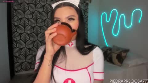 Samantha Estephania  online show from 10, 3, 2025