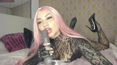 Snapshot of rockandlovexx chatting on 12, 5, 2026 Samantha Estephania online show from 12, 5, 2026