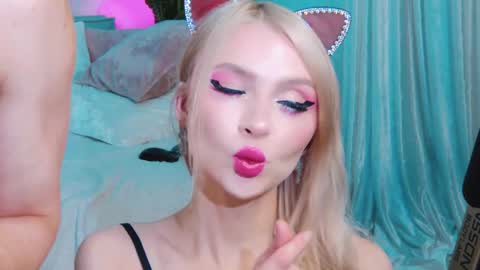 Lina and Den online show from 23, 9, 2025