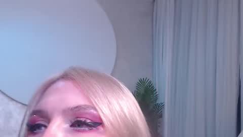 Lina and Den online show from 22, 11, 2025