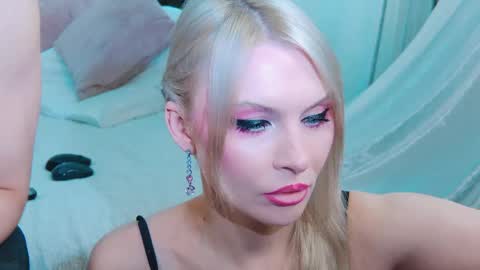 Lina and Den online show from 28, 5, 2026