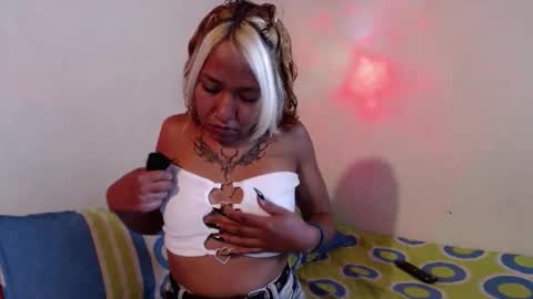 Snapshot of rocxan_gilverth chatting on 11, 10, 2025 rocxy online show from 11, 10, 2025