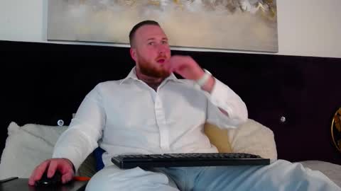 Snapshot of roddy_riss chatting on 3, 12, 2025 Roddy online show from 3, 12, 2025