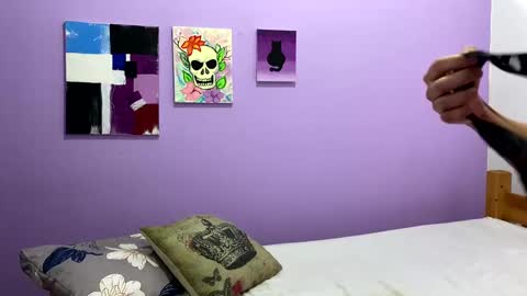 Thiago independent model online show from 21, 2, 2025