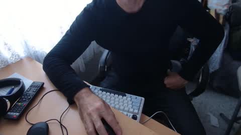 Snapshot of rokettttt chatting on 22, 11, 2025 rokettttt online show from 22, 11, 2025