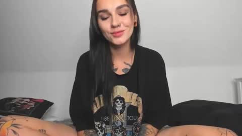 Snapshot of rokiinbaby chatting on 3, 10, 2025 rokiinbaby online show from 3, 10, 2025