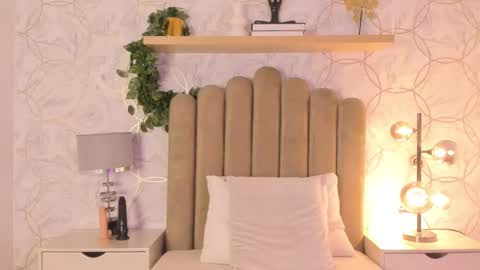 Snapshot of roma_love_ chatting on 8, 12, 2024 online show from 8, 12, 2024