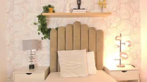 Snapshot of roma_love_ chatting on 19, 12, 2024 online show from 19, 12, 2024