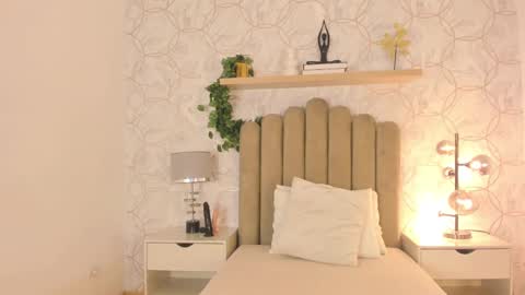 Snapshot of roma_love_ chatting on 20, 12, 2024 online show from 20, 12, 2024