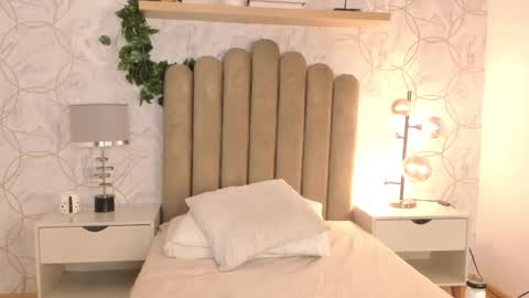 Snapshot of roma_love_ chatting on 31, 12, 2024 online show from 31, 12, 2024