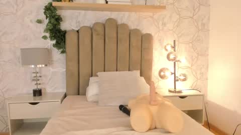 Snapshot of roma_love_ chatting on 18, 2, 2025 online show from 18, 2, 2025