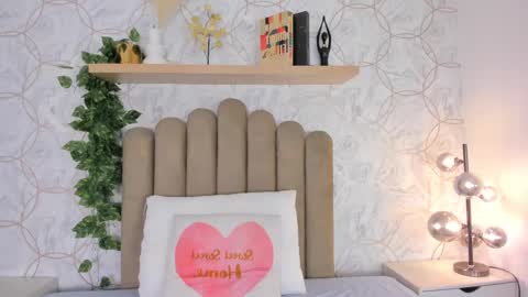 Snapshot of roma_love_ chatting on 2, 10, 2025 online show from 2, 10, 2025