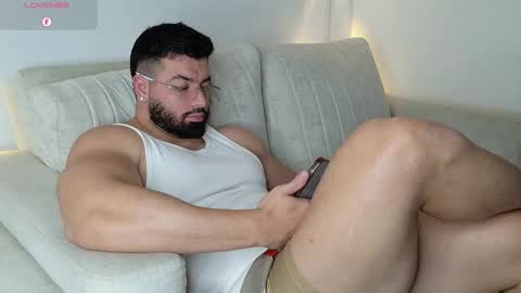 Snapshot of roman_lux chatting on 26, 11, 2025 Roman Lux online show from 26, 11, 2025