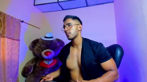 Snapshot of romanpearce_ chatting on 29, 1, 2025 Roman online show from 29, 1, 2025