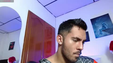 Snapshot of romanpearce_ chatting on 5, 1, 2026 Roman online show from 5, 1, 2026