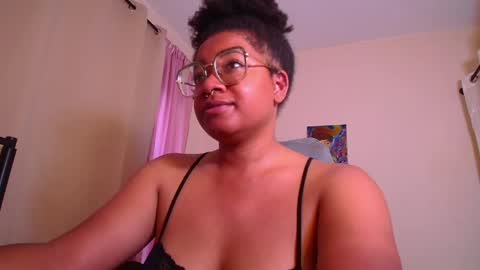 Is A Belle online show from 27, 4, 2026
