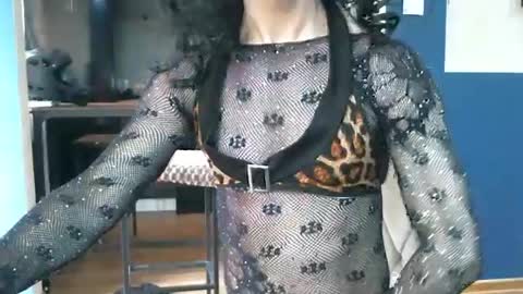 romantico_erotico online show from 7, 6, 2026