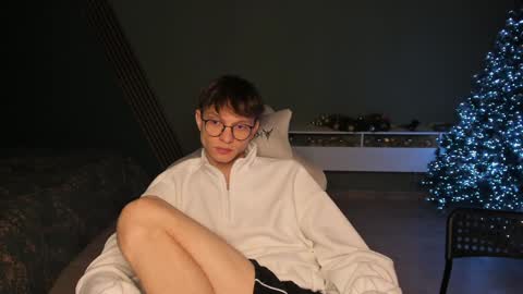 Snapshot of romeo_mercy chatting on 4, 1, 2025 Romeo online show from 4, 1, 2025