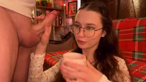 Romeo and Kate online show from 4, 2, 2026