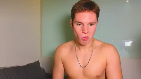 Snapshot of romeosilver chatting on 19, 10, 2025 Romeo online show from 19, 10, 2025