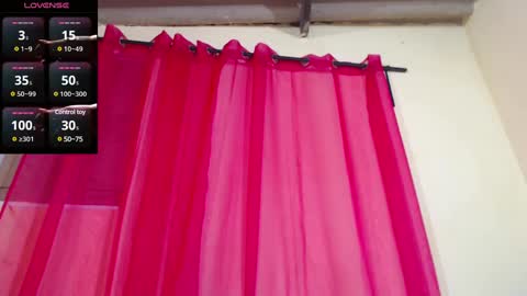 Romina Fiore  online show from 15, 2, 2025