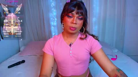 Snapshot of romirousexx chatting on 12, 3, 2025 Romi Rouse online show from 12, 3, 2025