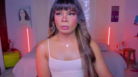 Snapshot of romirousexx chatting on 1, 10, 2025 Romi Rouse online show from 1, 10, 2025