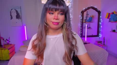 Snapshot of romirousexx chatting on 24, 10, 2025 Romi Rouse online show from 24, 10, 2025