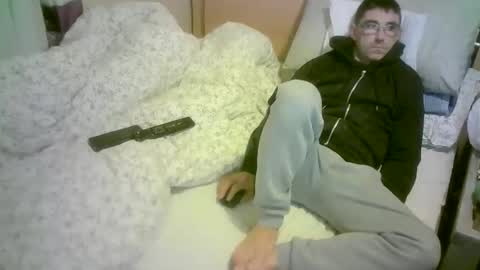 Snapshot of romson998181 chatting on 23, 11, 2025 romson998181 online show from 23, 11, 2025