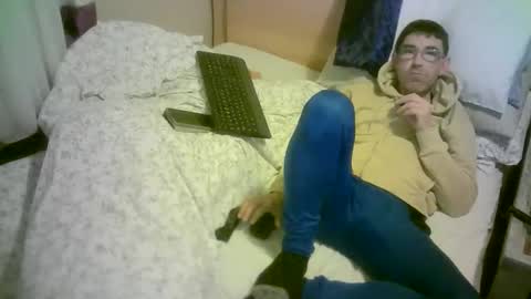 Snapshot of romson998181 chatting on 3, 12, 2025 romson998181 online show from 3, 12, 2025