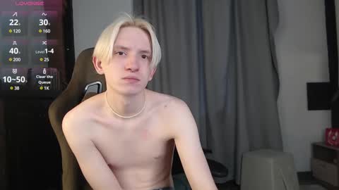 Snapshot of ron_vilsx chatting on 19, 2, 2025 ron vilsx online show from 19, 2, 2025